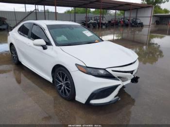  Salvage Toyota Camry