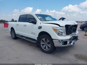  Salvage Nissan Titan