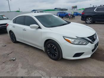  Salvage Nissan Altima