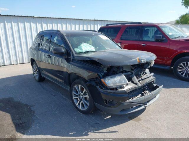  Salvage Jeep Compass