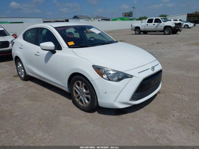  Salvage Toyota Yaris
