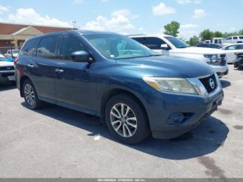 Salvage Nissan Pathfinder
