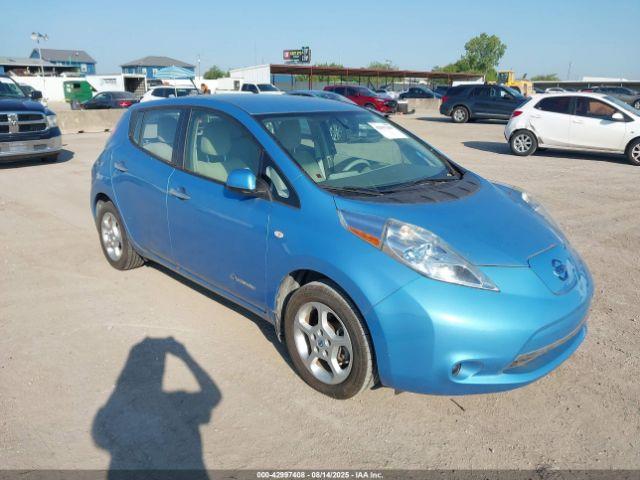  Salvage Nissan LEAF