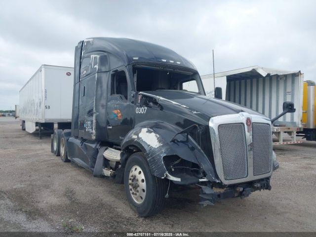  Salvage Kenworth T680