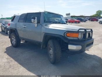  Salvage Toyota FJ Cruiser