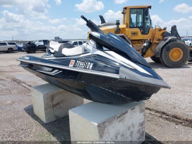  Salvage Yamaha Personal Watercraft
