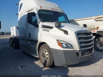  Salvage Freightliner New Cascadia 126