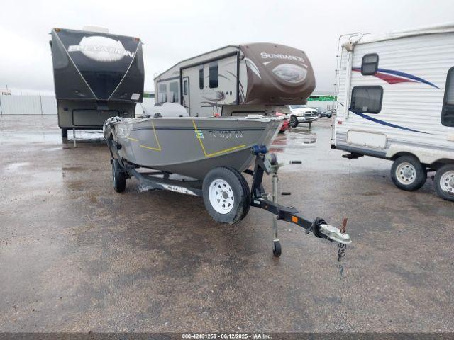  Salvage Lowe Other
