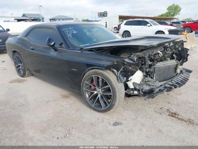  Salvage Dodge Challenger