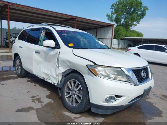  Salvage Nissan Pathfinder