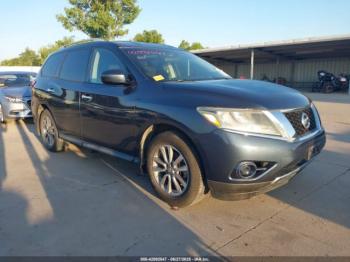  Salvage Nissan Pathfinder