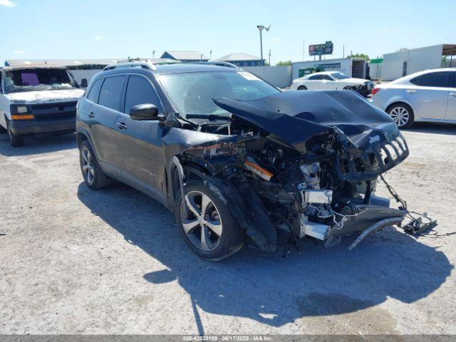  Salvage Jeep Cherokee
