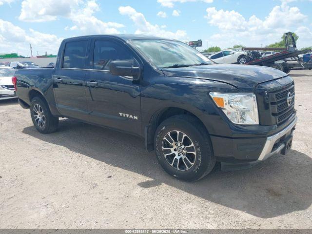  Salvage Nissan Titan