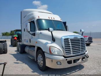  Salvage Freightliner Cascadia 125