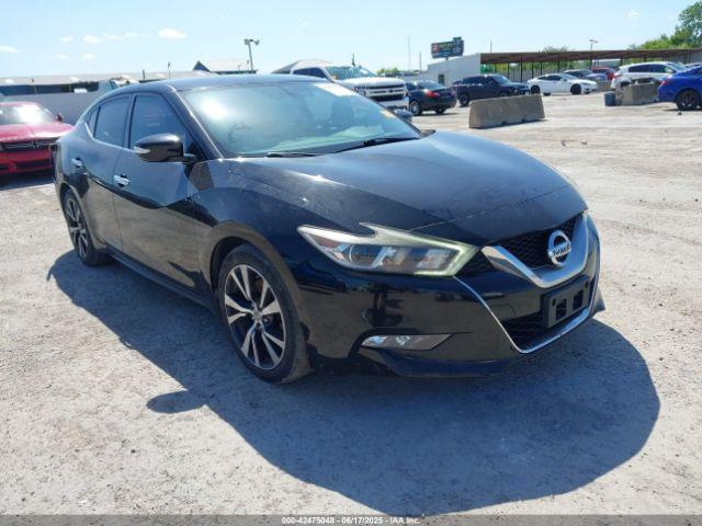  Salvage Nissan Maxima