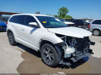  Salvage Toyota Highlander