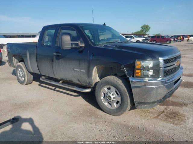  Salvage Chevrolet Silverado 2500