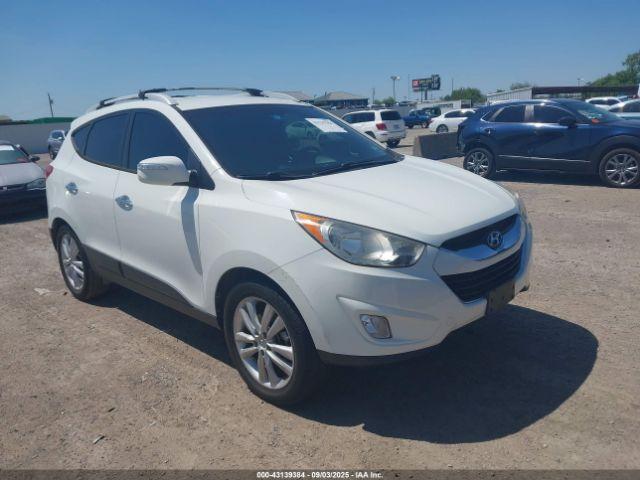  Salvage Hyundai TUCSON