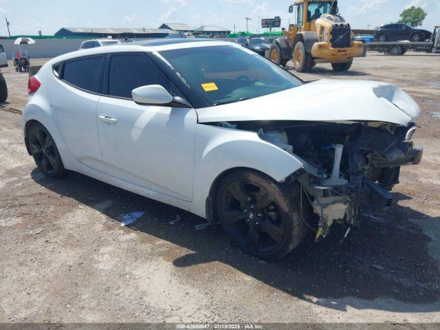  Salvage Hyundai VELOSTER