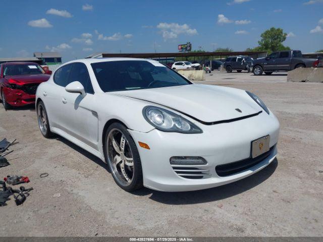  Salvage Porsche Panamera