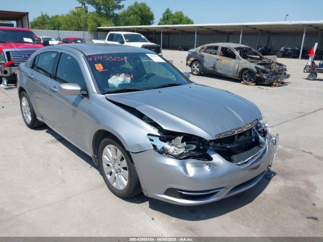  Salvage Chrysler 200