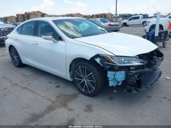  Salvage Lexus Es