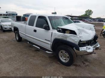  Salvage GMC Sierra 2500