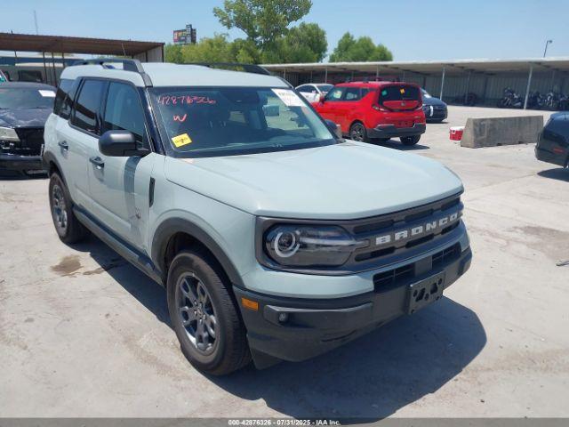  Salvage Ford Bronco