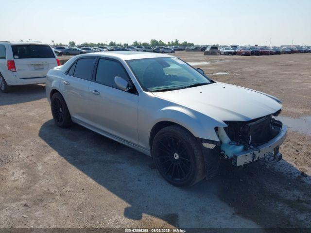 Salvage Chrysler 300