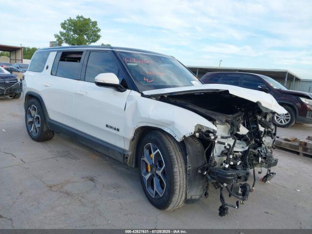  Salvage Rivian R1s