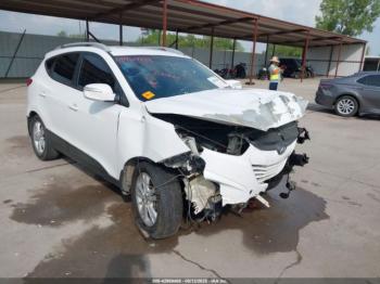  Salvage Hyundai TUCSON