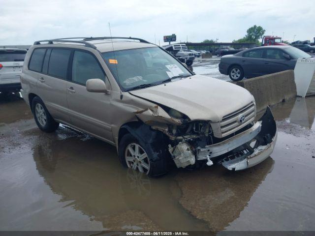  Salvage Toyota Highlander