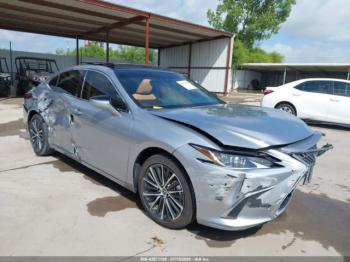  Salvage Lexus Es