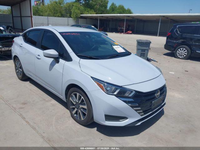  Salvage Nissan Versa