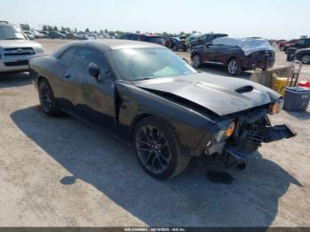  Salvage Dodge Challenger