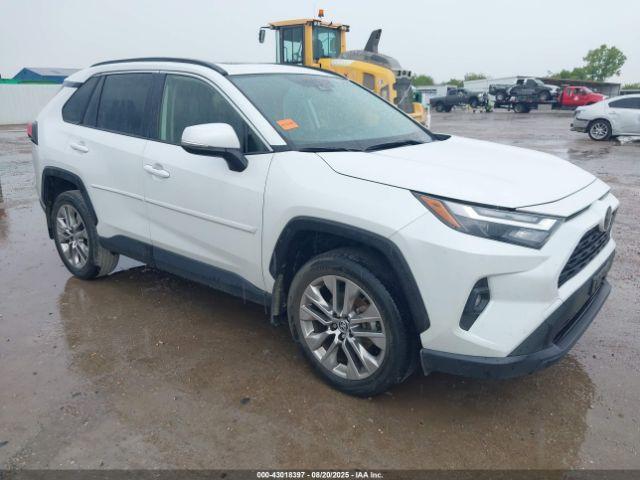  Salvage Toyota RAV4