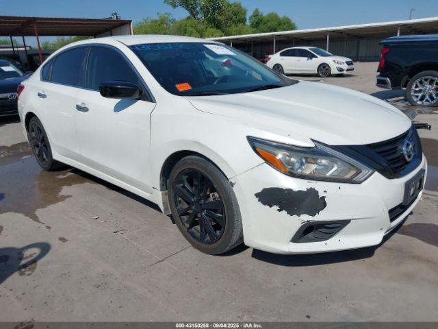  Salvage Nissan Altima