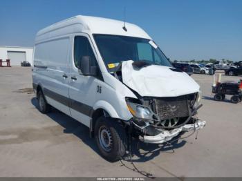  Salvage Mercedes-Benz Sprinter 2500