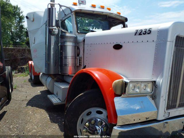  Salvage Peterbilt 379