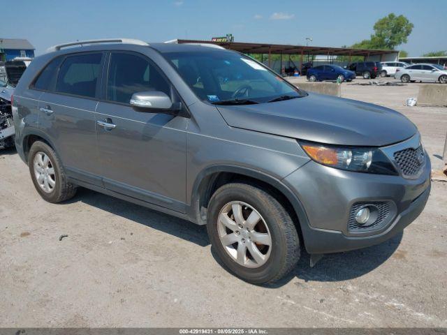  Salvage Kia Sorento