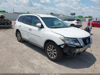  Salvage Nissan Pathfinder