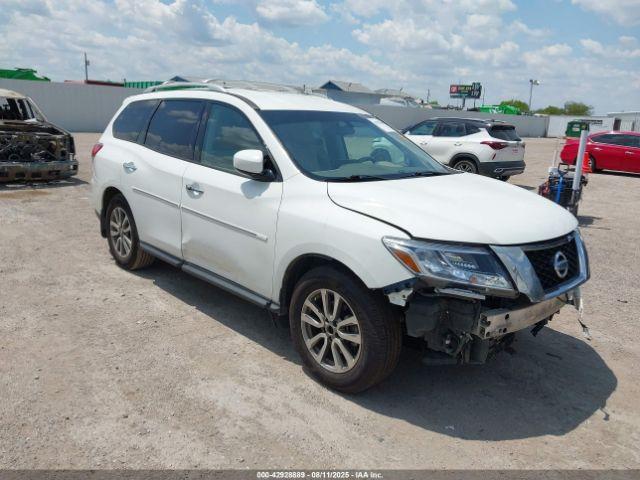  Salvage Nissan Pathfinder