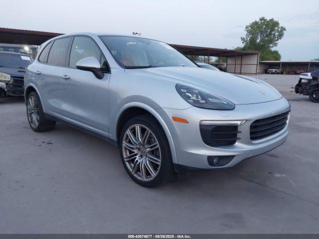  Salvage Porsche Cayenne