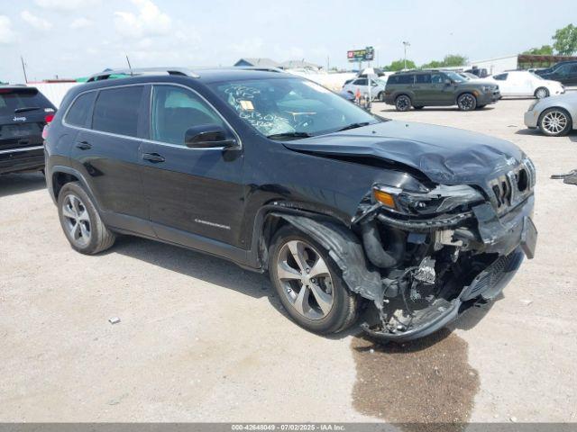  Salvage Jeep Cherokee