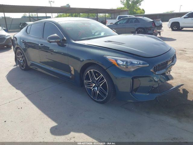  Salvage Kia Stinger