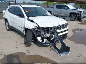  Salvage Jeep Compass