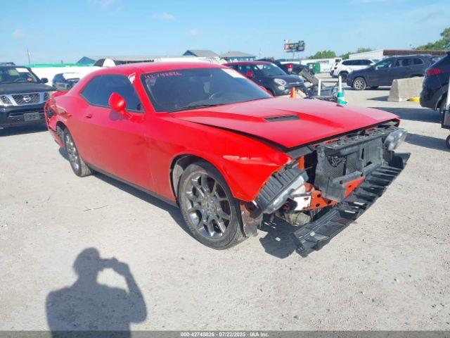  Salvage Dodge Challenger