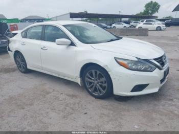  Salvage Nissan Altima