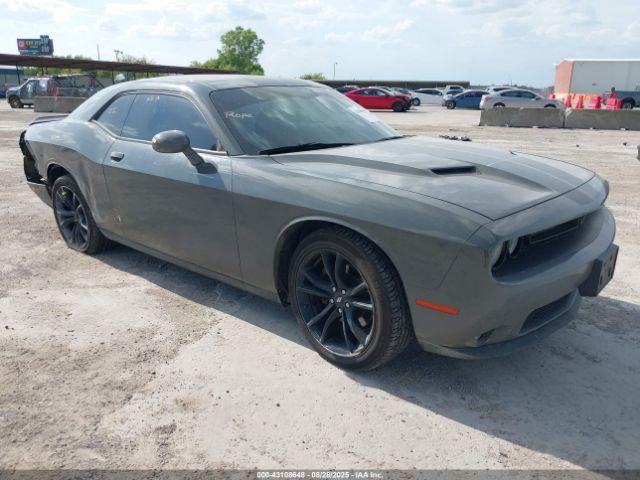  Salvage Dodge Challenger