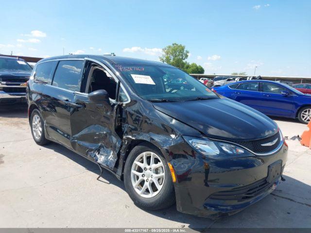  Salvage Chrysler Pacifica